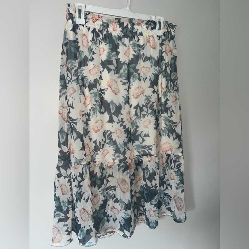 Lauren Conrad Floral A-Line Neutral Skirt